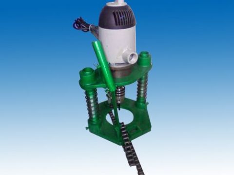 點擊查看詳細信息<br>標題：開孔機 閱讀次數(shù)：3418